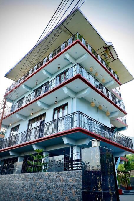 Summit House Dharamshala Villa Exteriör bild